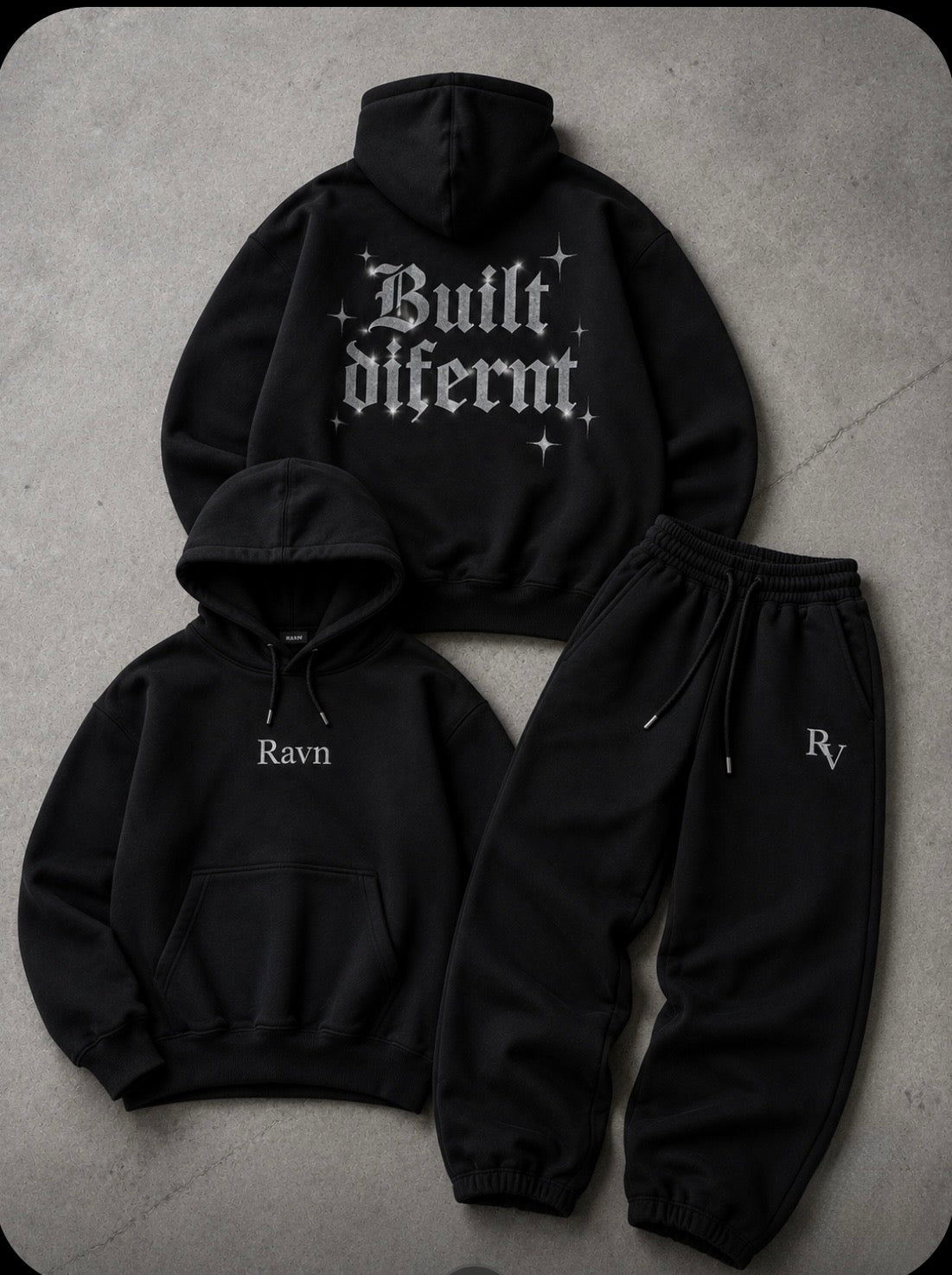 Ravn Hoodie i Sweatpants – flatlay